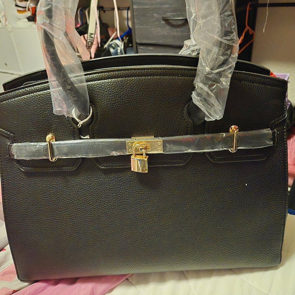 *Birkin look alike *fashion bag w/wallet